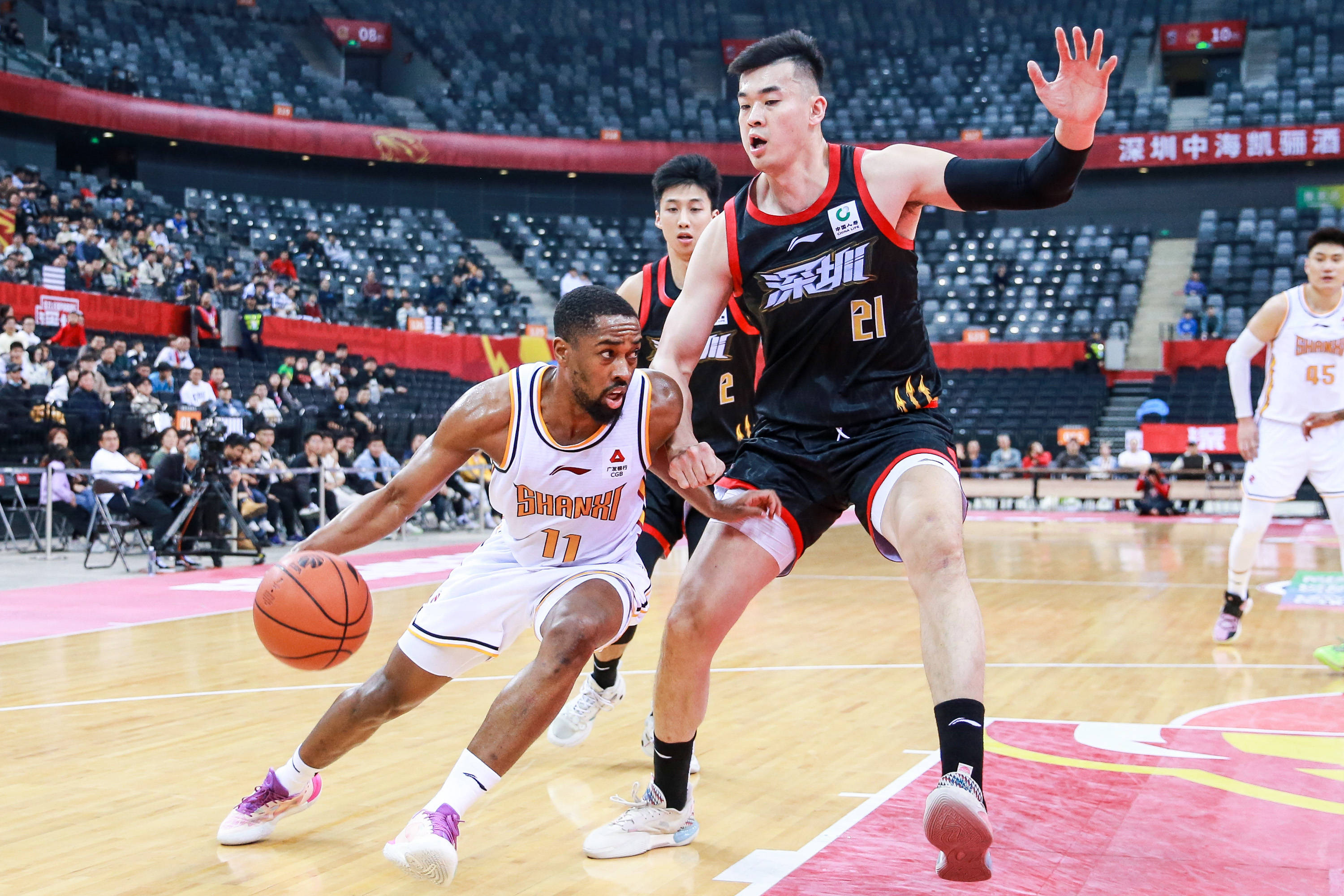 随即抛出外 随即抛出外